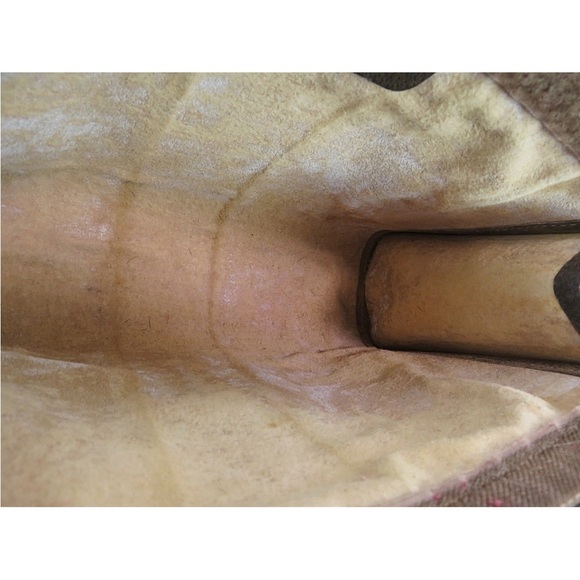 Gucci Beige Monogram Wallet with Red and Green Stripe - Picture 8 of 11